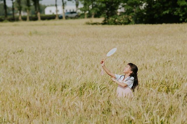 圆肩驼背、肋骨外翻 ...孩子从小就有体态问题，该如何解决？